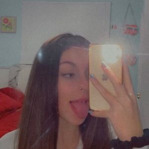 Meet your Posher, Arianna